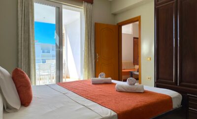 Central location 2BR apartment with sea view